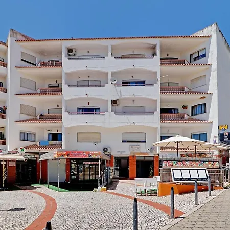 1 By Homing Apartament