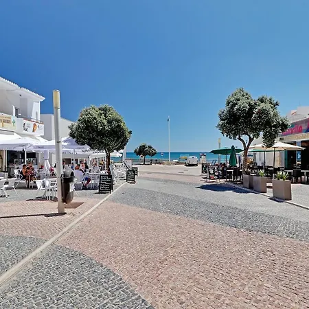 1 By Homing Апартаменты *